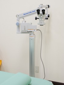 外来手術顕微鏡の写真